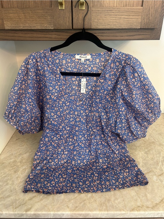 Madewell Tops - NWT Madewell Blue Floral Puff Sleeve Blouse